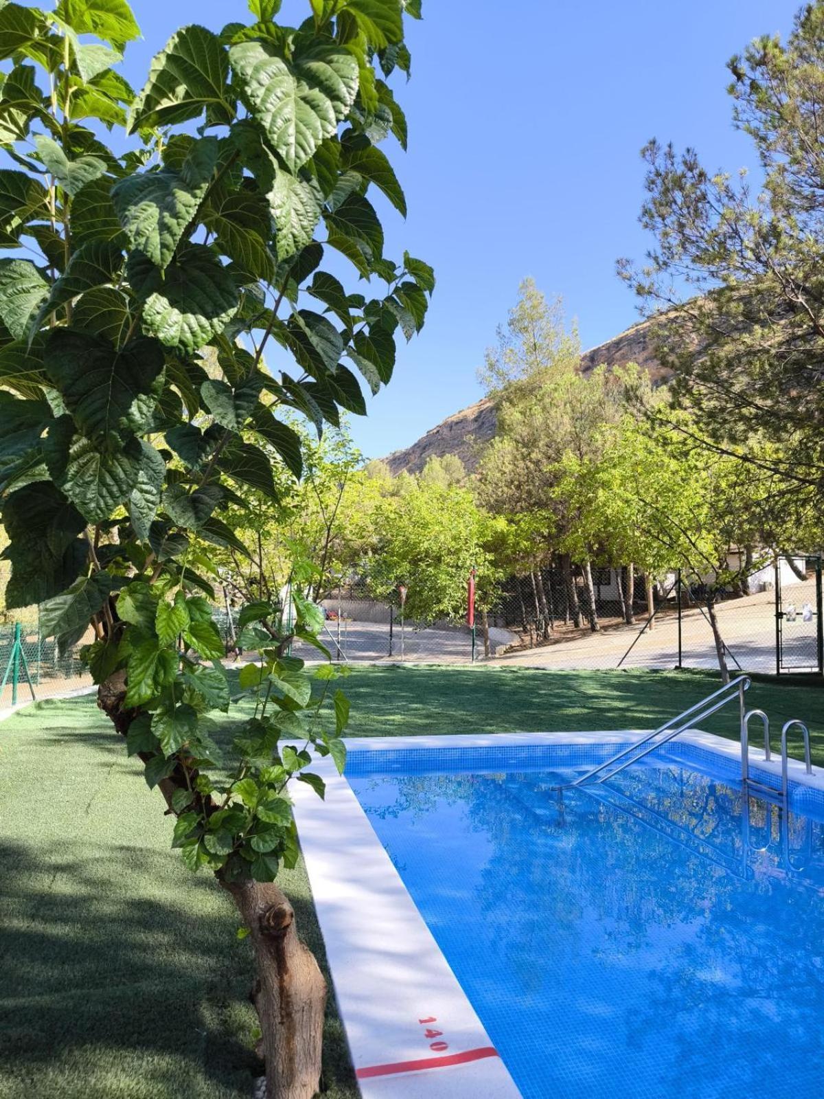 Centro De Ocio Alua Casa Rural Iznajar Lago De Andalucia Exterior photo